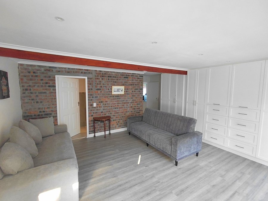 2 Bedroom Property for Sale in Froggy Farm Western Cape